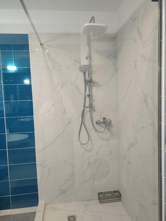 Tonis Apartment Буйе Екстериор снимка
